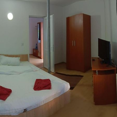 Hotel La Protap Călimăneşti Exterior foto